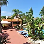 With Private Pool And Tennis Court 150 Metres From The Sea-villa El Olivo Villa Dénia