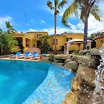 With Private Pool And Tennis Court 150 Metres From The Sea-villa El Olivo *
