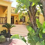 With Private Pool And Tennis Court 150 Metres From The Sea-villa El Olivo Dénia