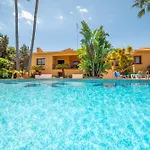 With Private Pool And Tennis Court 150 Metres From The Sea-villa El Olivo *