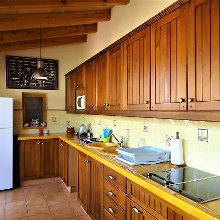 With Private Pool And Tennis Court 150 Metres From The Sea-villa El Olivo Willa *