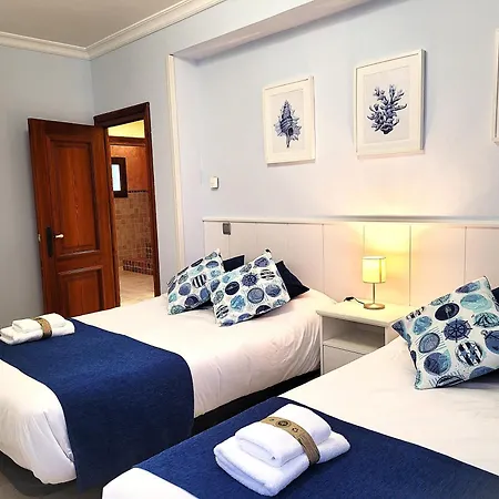 With Private Pool And Tennis Court 150 Metres From The Sea-villa El Olivo Denia