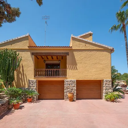 Βίλα With Private Pool And Tennis Court 150 Metres From The Sea-villa El Olivo *
