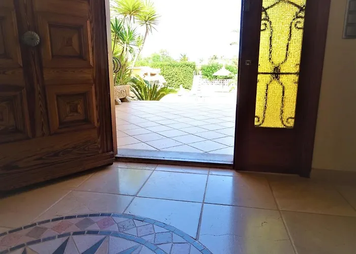 With Private Pool And Tennis Court 150 Metres From The Sea-villa El Olivo ヴィラ *