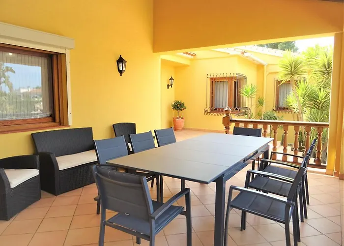 With Private Pool And Tennis Court 150 Metres From The Sea-villa El Olivo Βίλα