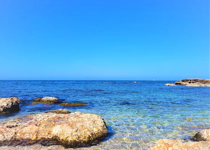 With Private Pool And Tennis Court 150 Metres From The Sea-villa El Olivo *