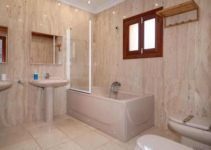 ヴィラ With Private Pool And Tennis Court 150 Metres From The Sea-villa El Olivo *