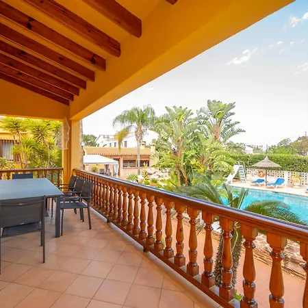 With Private Pool And Tennis Court 150 Metres From The Sea-villa El Olivo *