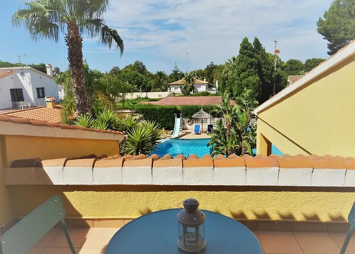 With Private Pool And Tennis Court 150 Metres From The Sea-villa El Olivo