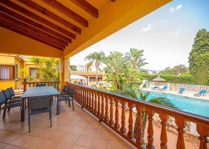 With Private Pool And Tennis Court 150 Metres From The Sea-villa El Olivo *